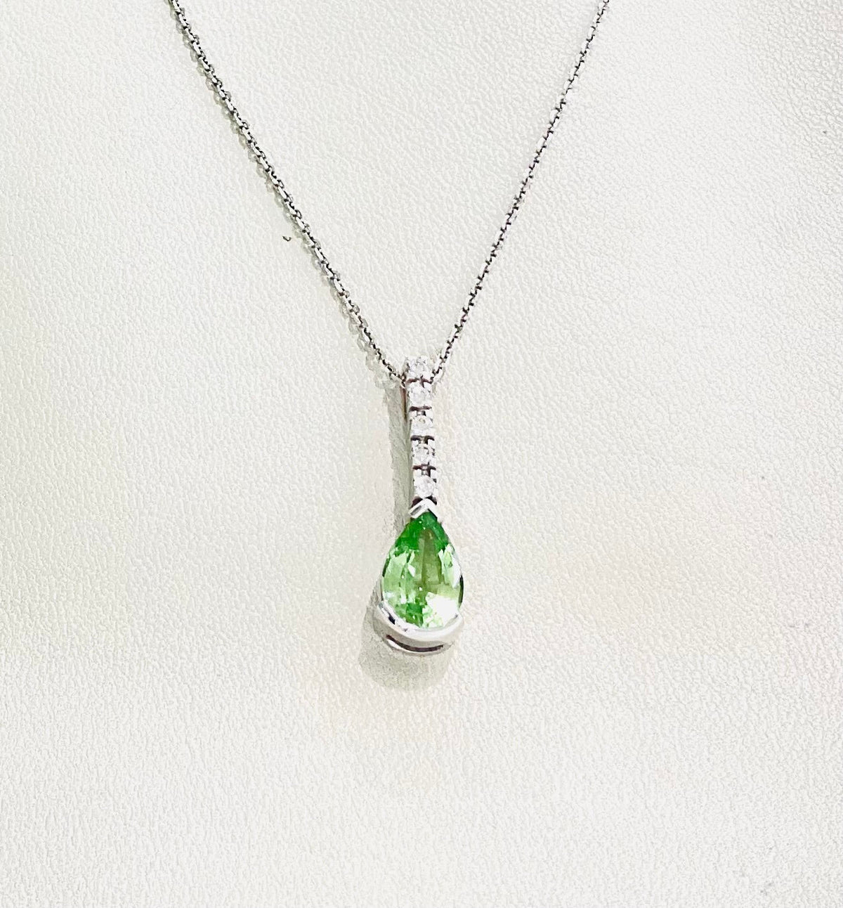 18ct White Gold Pear Shaped Green Garnet & Diamond Pendant - Aurum Jewels