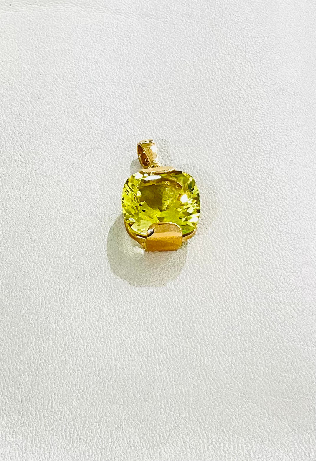 9ct Yellow Gold Large Cushion Cut Lemon Quartz Pendant - Aurum Jewels