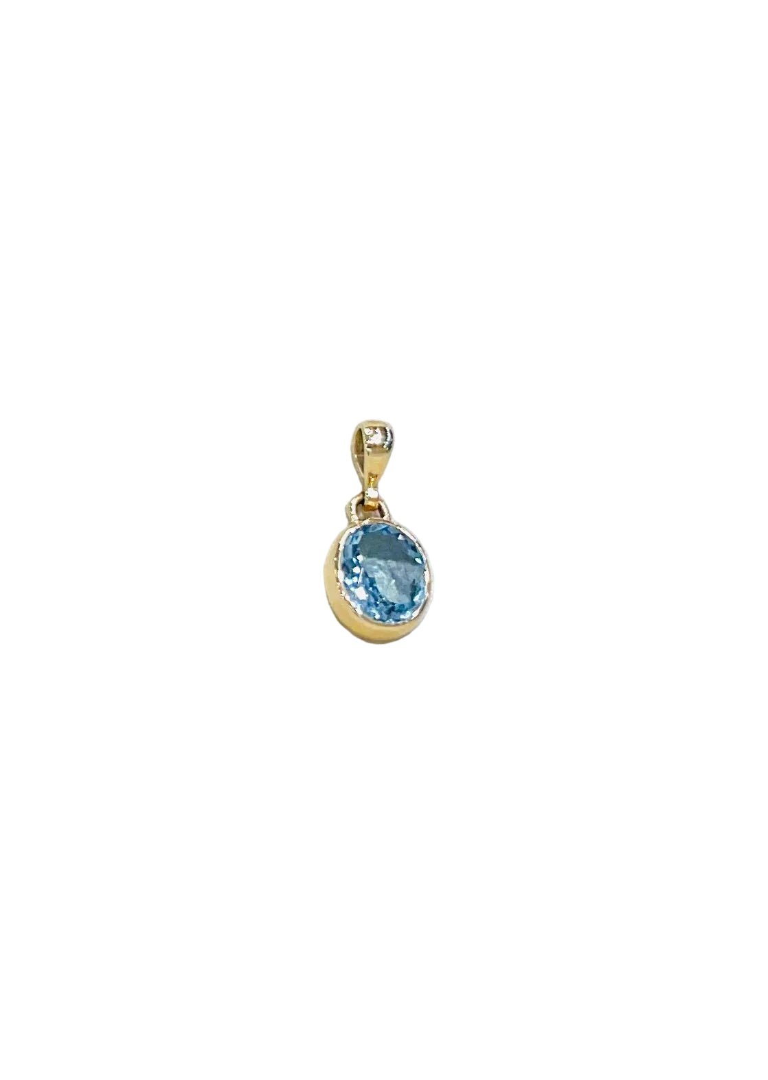 9ct Yellow Gold Oval Cut Aquamarine Pendant - Aurum Jewels