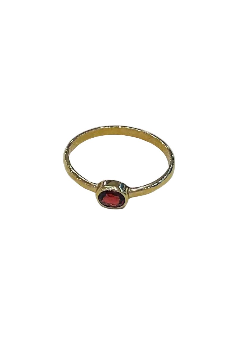 9ct Yellow Gold Oval Red Spinel Ring - Aurum Jewels
