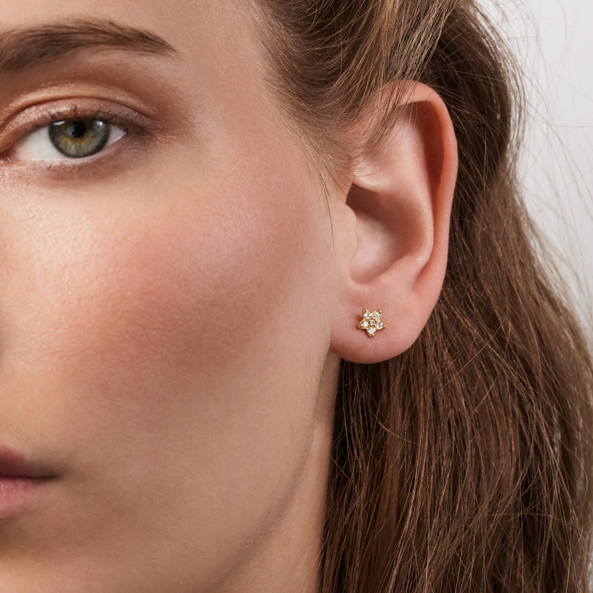 Ole Lynggaard Shooting Star Stud Earrings Small - Aurum Jewels