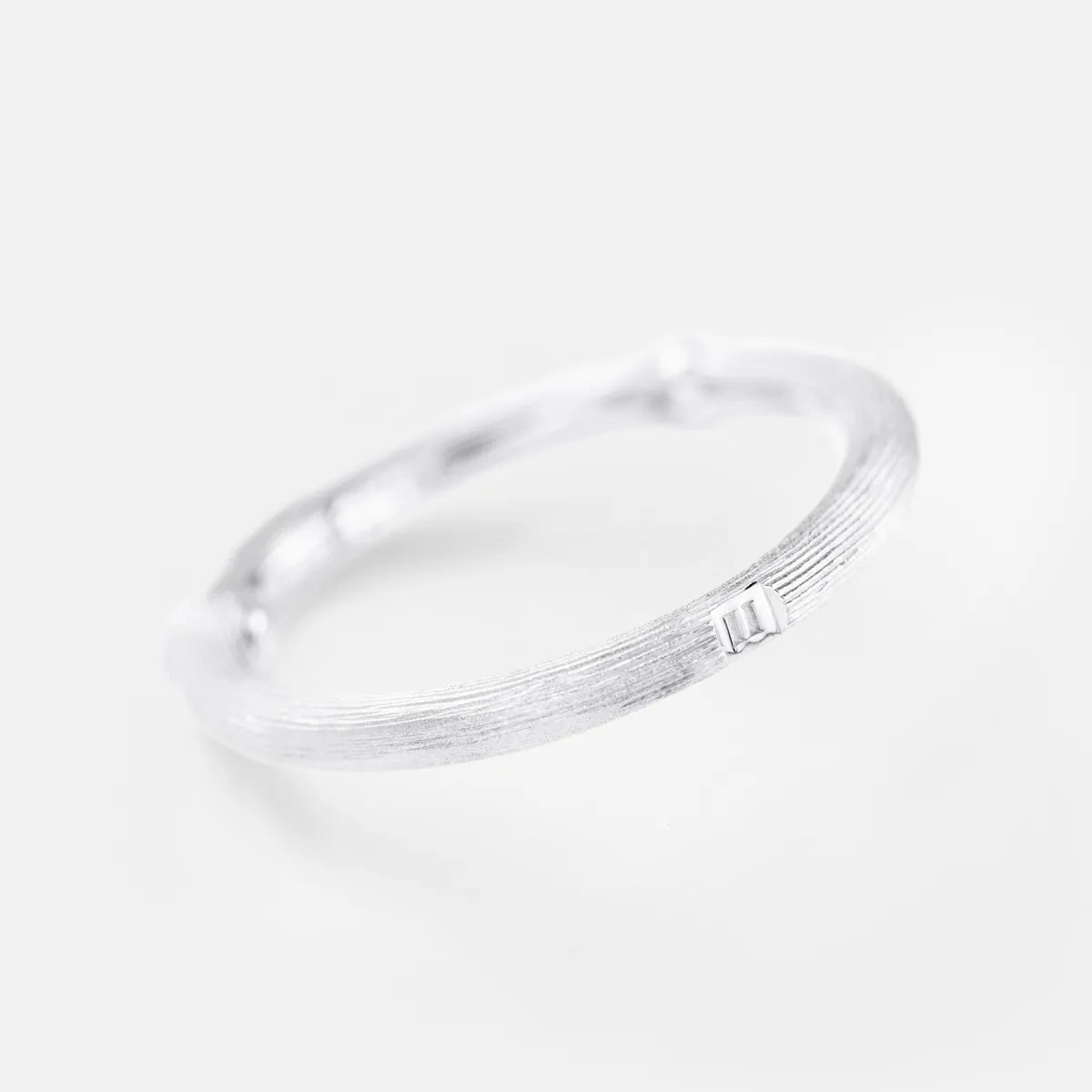 Ole Lynggaard Slim Nature Ring in White Gold - Aurum Jewels