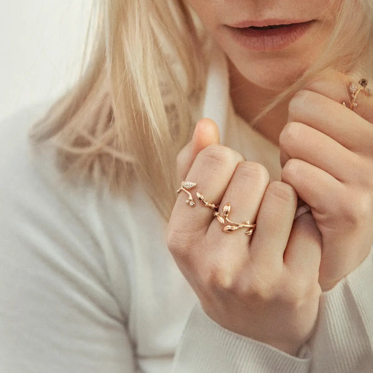 Ole Lynggaard Blooming Gold Leaves Ring - Aurum Jewels