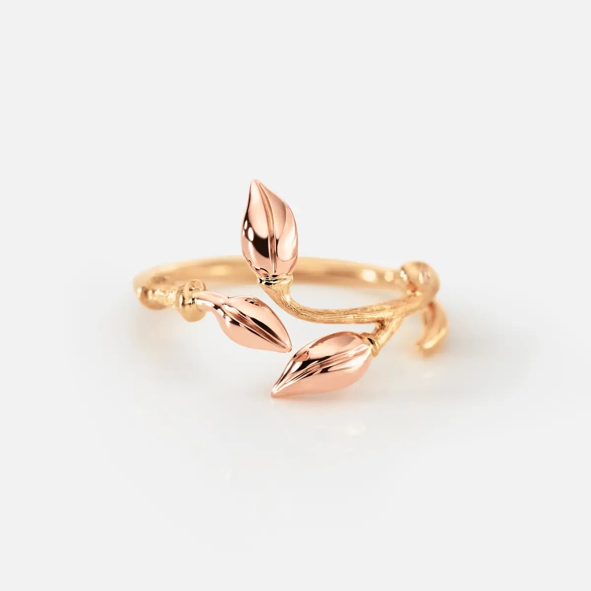 Ole Lynggaard Blooming Gold Leaves Ring - Aurum Jewels