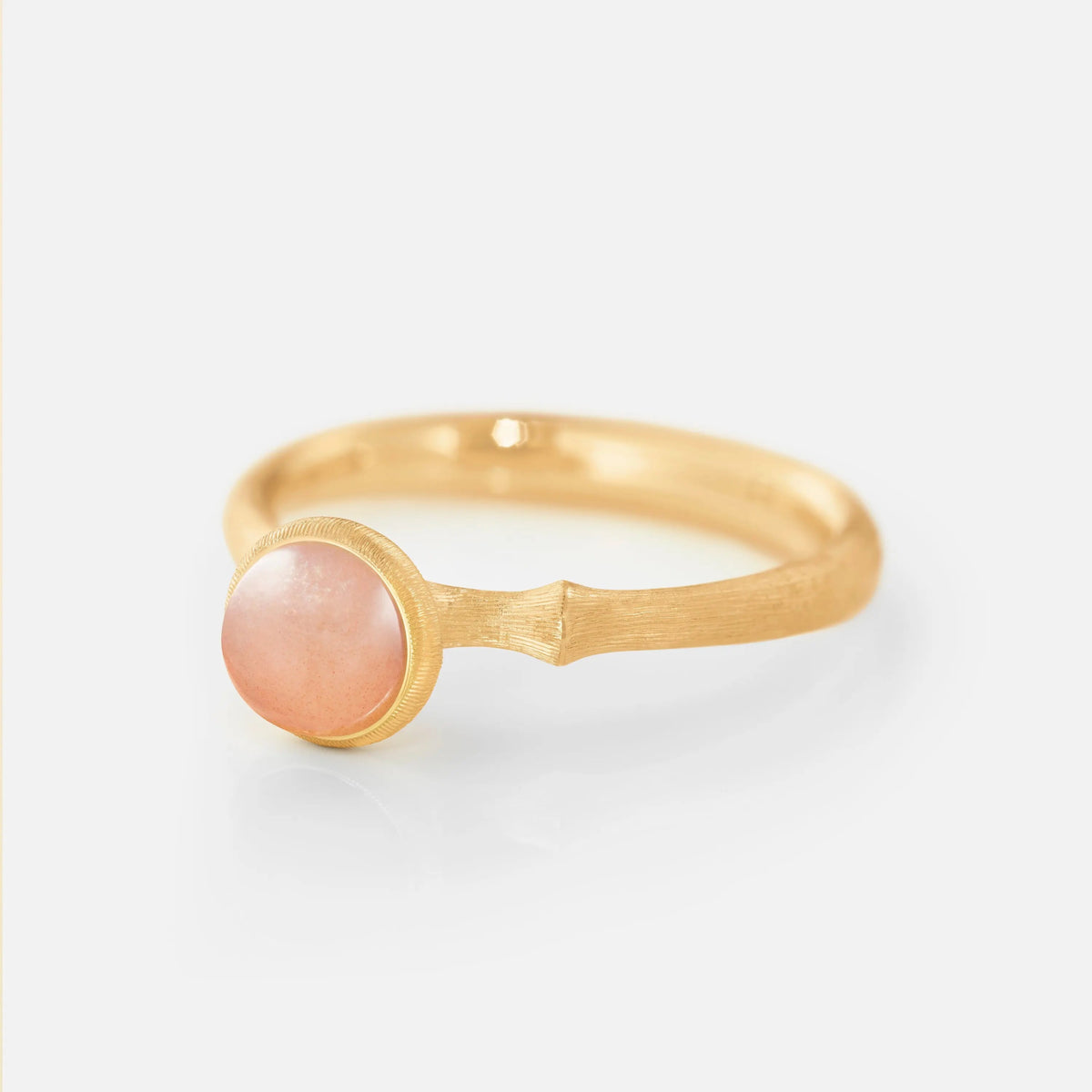 Ole Lynggaard Lotus Tiny Blush Moonstone - Aurum Jewels